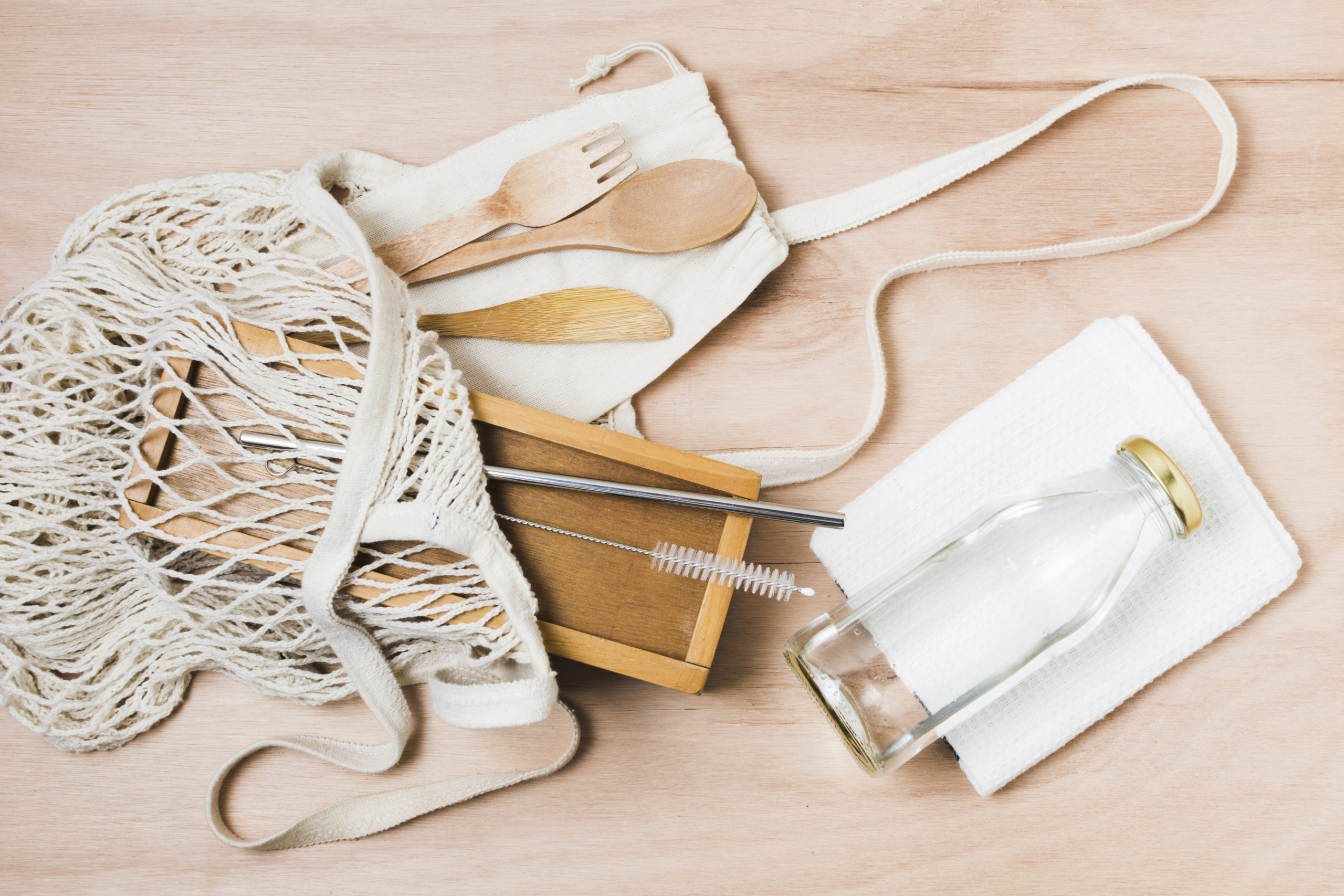 flat-lay-zero-waste-assortment materiales ecológicos